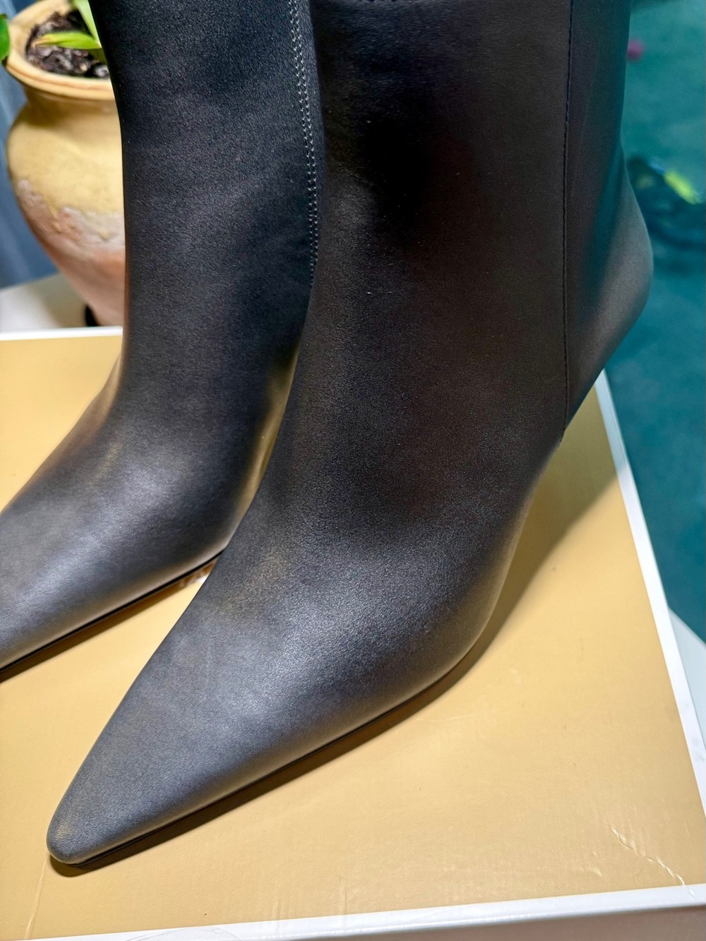 Michael kors selina Women's Black Pointed Toe Ankle Boots